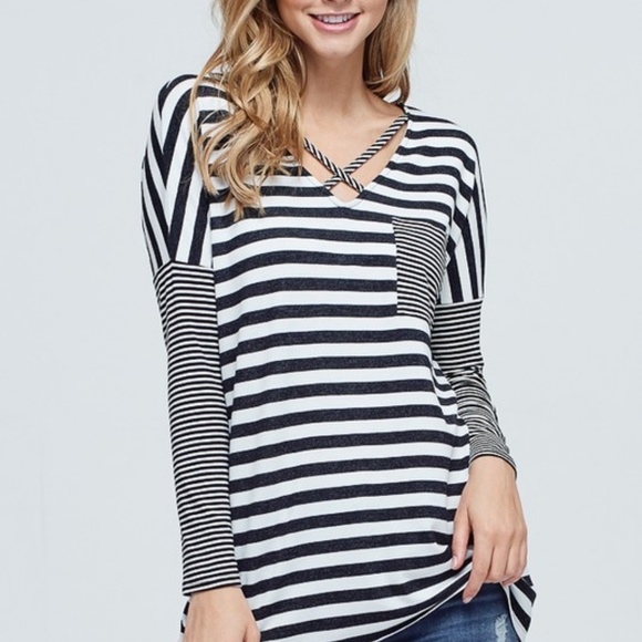 Corey Top - Picture 3 of 4